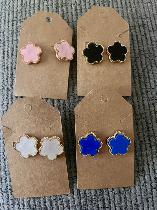 CLOVER CHIC EARRINGS