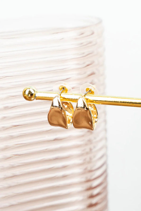 GOLDTONE HAMMERED EARRINGS