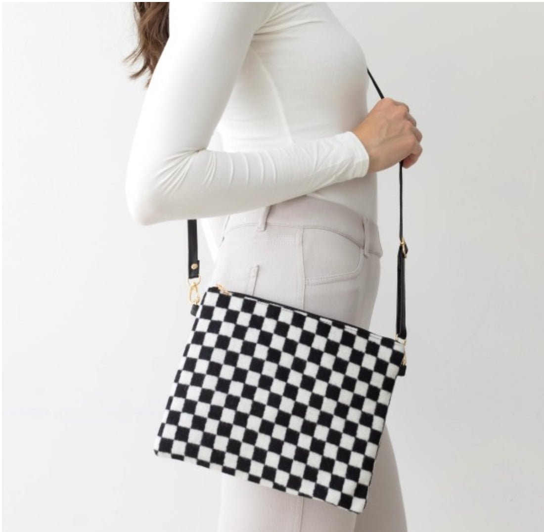 CHIC INTUITION CHECKERED PURSE