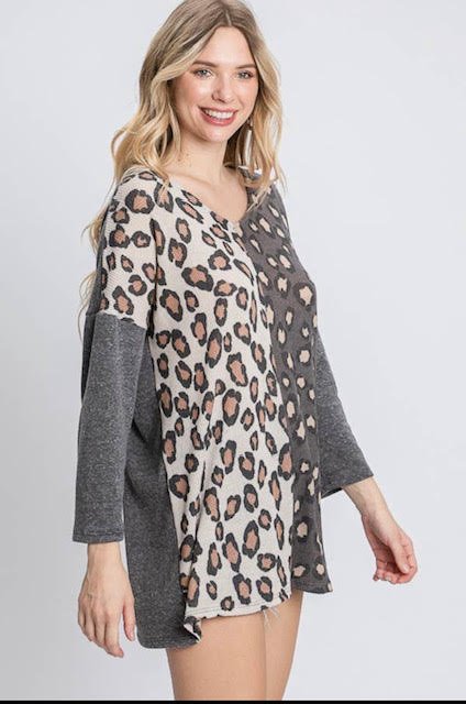 Duo Leopard Print Vneck Top