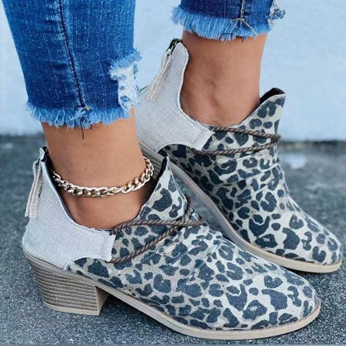 Leopard chunky heel boots